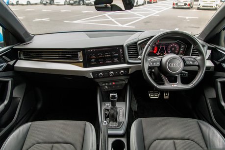 Audi A1 SPORTBACK TFSI S LINE