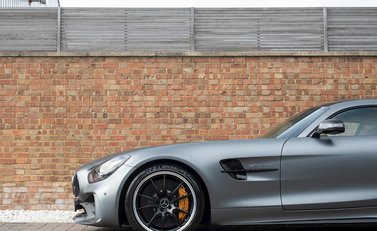 Mercedes-Benz AMG GT R GT R 28