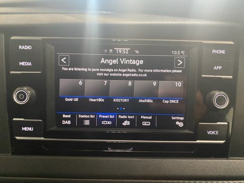 Volkswagen Transporter T30 TDI P/V HIGHLINE 14