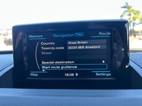 Audi Q3 TFSI S LINE NAVIGATION 28
