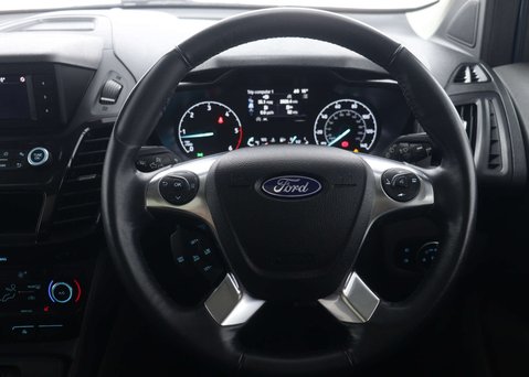 Ford Tourneo Connect 1.5 Tourneo Connect Grand Titanium TDCi Auto 5dr 18