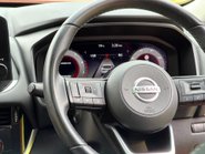 Nissan Qashqai DIG-T N-CONNECTA MHEV 10