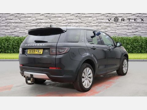 Land Rover Discovery Sport 2.0 Discovery Sport SE D Auto 4WD 5dr 4