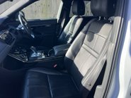 Land Rover Range Rover Evoque 2.0d R-DYNAMIC SE AUTOMATIC 5dr 19