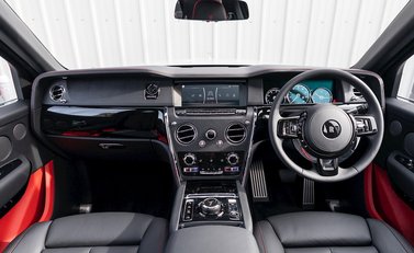Rolls-Royce Cullinan 21