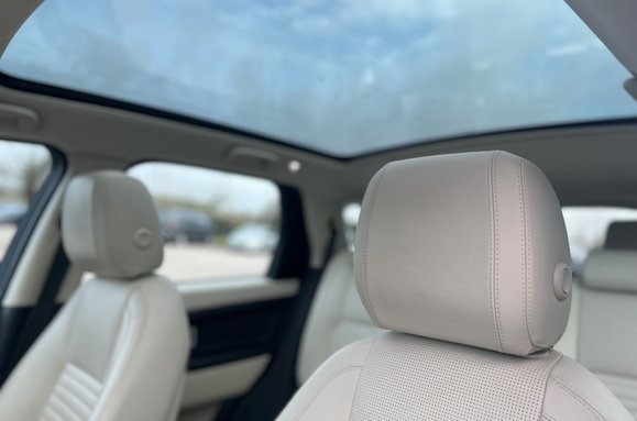 Land Rover Discovery Sport 2.2 SD4 HSE LUXURY AUTOMATIC 30