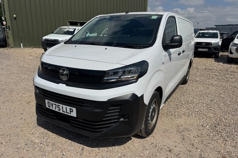 Vauxhall Vivaro LWB L2H1 Low Roof Prime 3100 Cruise Sensors EURO 6