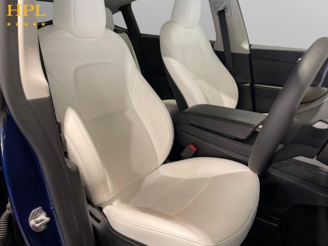 Tesla Model Y (Dual Motor) Long Range SUV 5dr Electric Auto 4WDE (384 bhp) Air Con - Allo 11