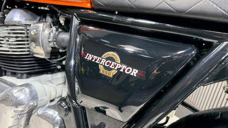 Royal Enfield Interceptor 650 2019 940 MILES STUNNING 650CC A2 READY MODERN RETRO 650CC 19
