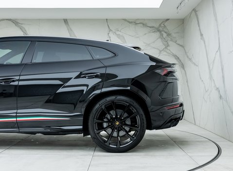 Lamborghini Urus 35