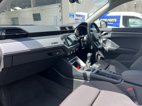 Audi Q3 1.5 TFSI CoD 35 Sport SUV 5dr Petrol Manual Euro 6 (s/s) (150 ps) 17