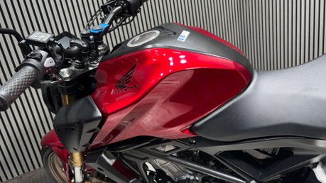 Honda CB 2024 ONLY 3K EXCELLENT CONDITION WARRANTY 125CC 33