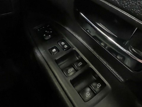 Mitsubishi Outlander 2.0 Outlander Exceed CVT 4WD 5dr 10