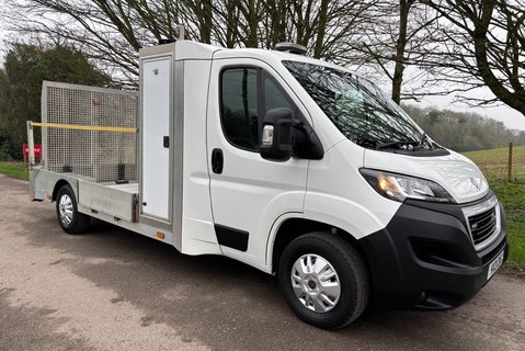 Peugeot Boxer 165ps BlueHDi 335 Drop & Go Low Floor Traffic Management - Toolbox 4