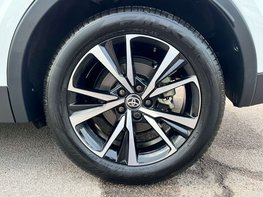 Toyota C-HR 1.8 C-HR Design HEV CVT 5dr 14