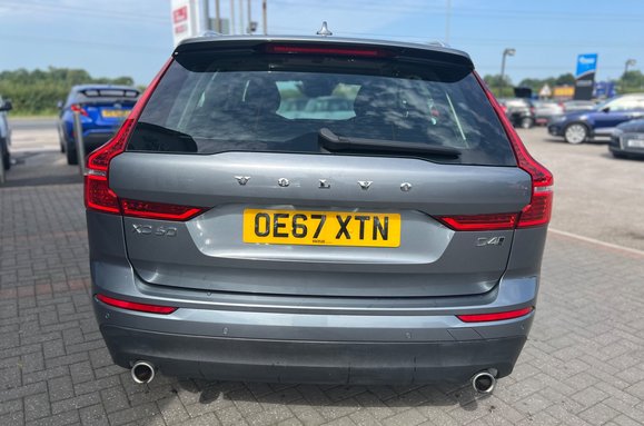 Volvo XC60 D4 MOMENTUM AWD AUTO 8