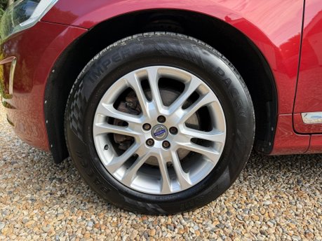Volvo XC60 2.4 D5 SE Lux Nav Auto AWD Euro 6 (s/s) 5dr 12
