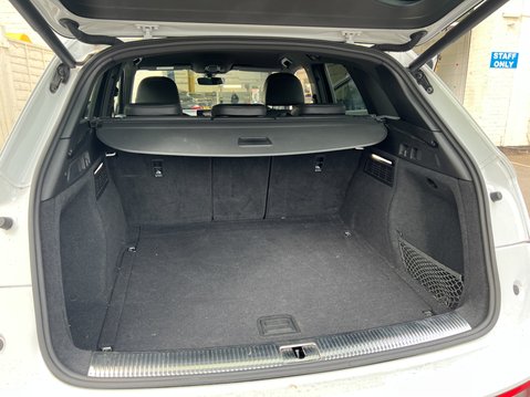 Audi Q5 2.0 TDI 40 Black Edition SUV 5dr Diesel S Tronic quattro Euro 6 (s/s) (190 14