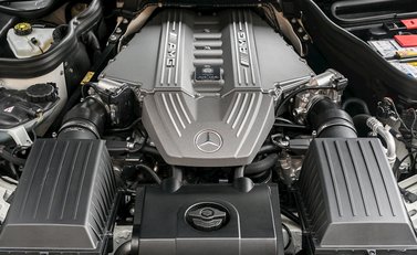 Mercedes-Benz SLS AMG Black Series 32