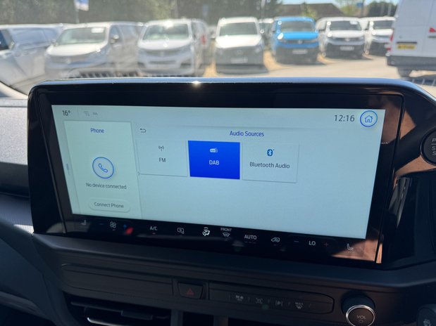 Ford Transit Custom AUTO LWB [SOLD MM] L2H1 Limited 320 Air Con Alloys Camera Sensors EURO 6 26