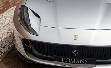 Ferrari 812 Superfast 22