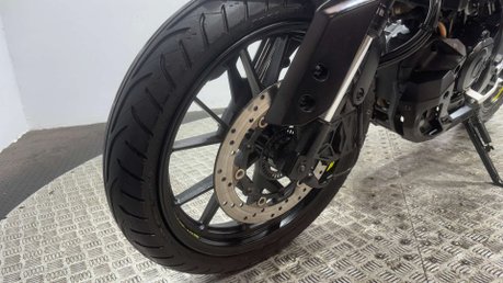 Yamaha MT-125 MT 125 2016 16K GPR EXHAUST NEW MOT SERVICED 125CC NAKED 11