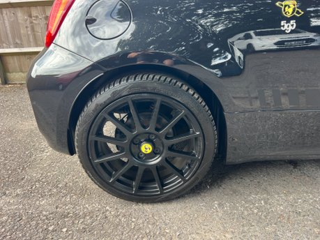 Abarth 500 595 COMPETIZIONE 13