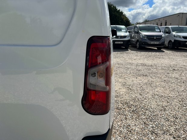 Citroen Berlingo SWB L1H1 Low Roof Enterprise Air Con Cruise Sensors EURO 6 NO VAT 23