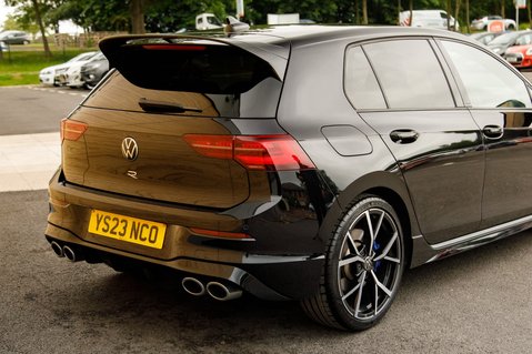 Volkswagen Golf R TSI 4MOTION DSG 8