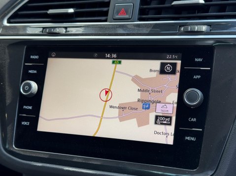 Volkswagen Tiguan 1.4 TSI SE Navigation Euro 6 (s/s) 5dr 11