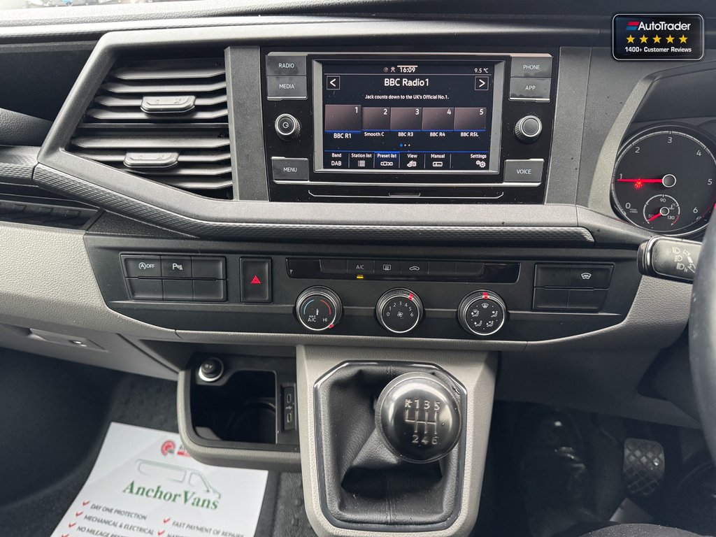 2023 Volkswagen TransporterCrew Cab SWB L1H1 T32 Tdi Kombi Highline Air Con C — thumbnail 33 of 51