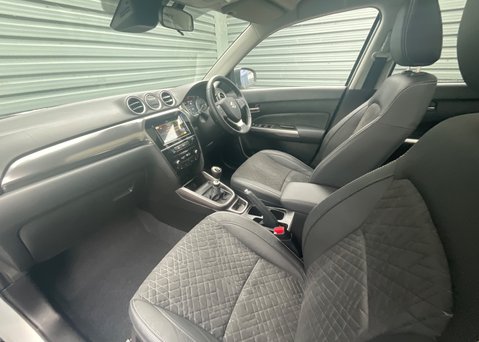 Suzuki Vitara 1.4 Boosterjet 48V Hybrid SZ5 7