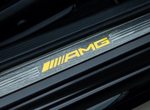 Mercedes-Benz C63 AMG S FINAL EDITION 25