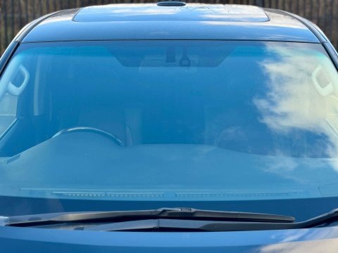 Toyota Alphard GOLDEN EYES II TWIN SUNROOF GRADE 4B WOW 30