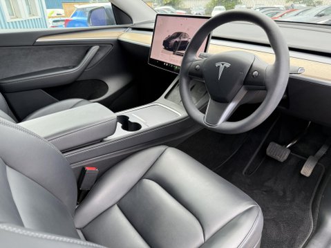 Tesla Model Y (Dual Motor) Long Range SUV 5dr Electric Auto 4WDE (384 bhp) 2
