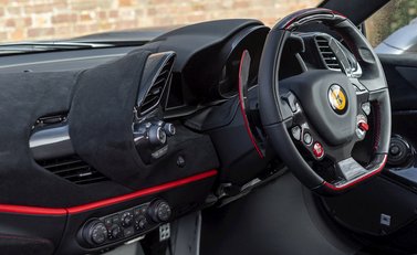 Ferrari 488 Pista 16