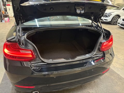 BMW 2 Series 2.0 220i SE Euro 6 (s/s) 2dr 40