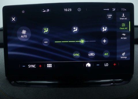 Skoda Enyaq Enyaq iV 60 Nav Lounge 5dr 17