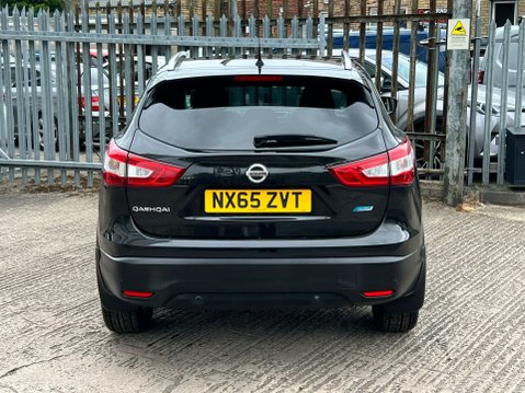 Nissan Qashqai DCI N-TEC PLUS 22