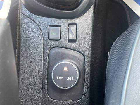 Renault Captur 1.5 dCi ENERGY Signature Nav Euro 6 (s/s) 5dr 25