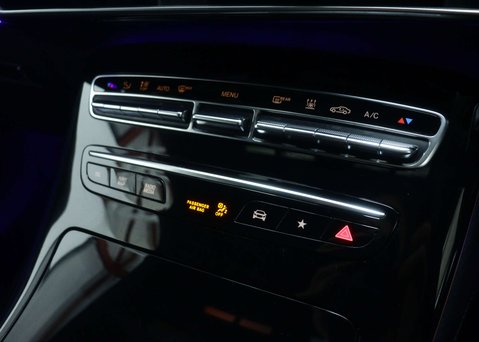 Mercedes-Benz EQC EQC 400 80kWh AMG Line (Premium) SUV 5dr Electric Auto 4MATIC (408 ps) 33