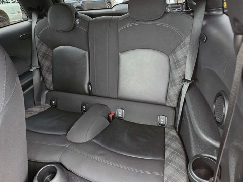 Mini Hatch 1.5 Cooper Auto 3dr 14
