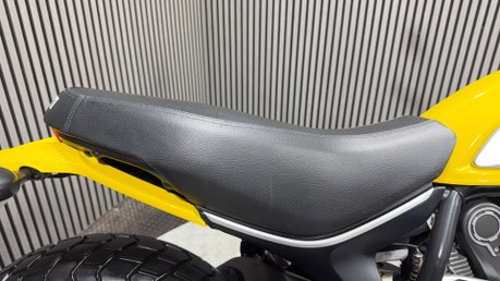 Ducati Scrambler 800 ICON 2016 ONLY 9K LEO VINCE EXHAUST LONG MOT 803CC 41