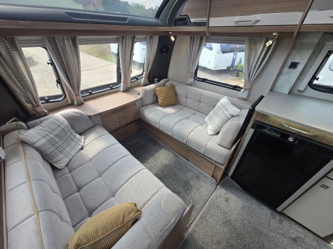 Coachman VIP 545/4  9