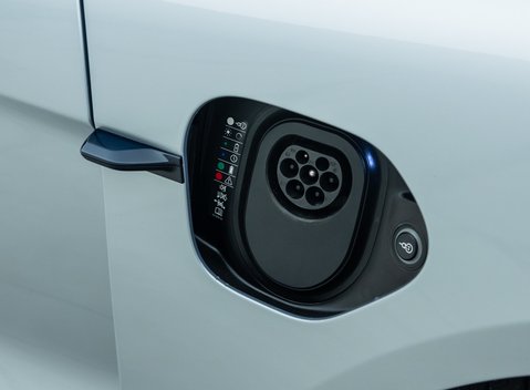 Porsche Taycan TURBO 32