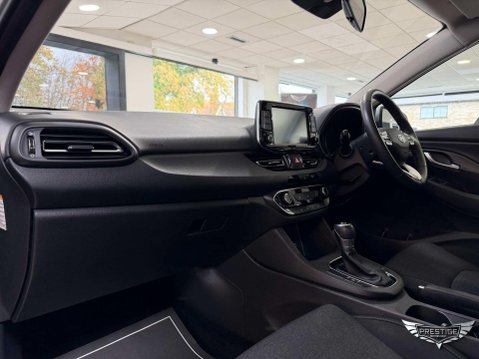 Hyundai i30 1.0 T-GDi MHEV SE Connect DCT Euro 6 (s/s) 5dr 18