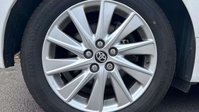 Toyota Yaris 1.5 VVT-h Icon Hatchback 5dr Petrol Hybrid E-CVT Euro 6 (s/s) (116 ps) 29