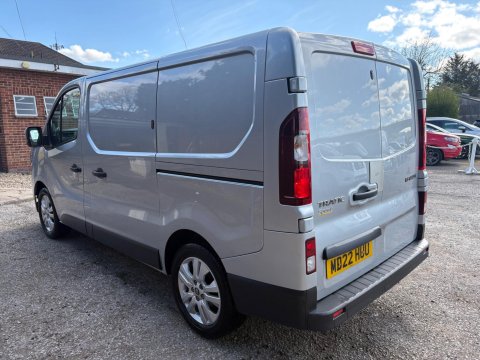 Renault Trafic SL28 SPORT DCI 12