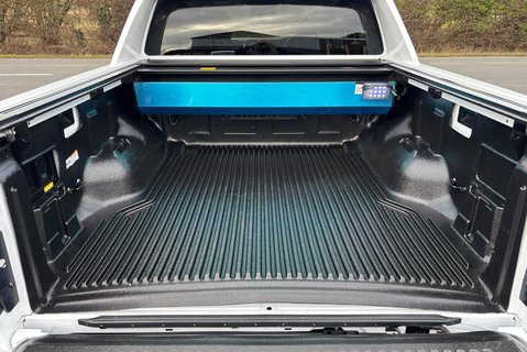 Volkswagen Amarok V6 Tdi 240 Aventura 4Motion - Electric Roller Shutter / 360 Camera 12