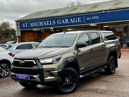Toyota Hilux 2.8 HI-Luxury Invincible X D-4D 4WD Double Cab Auto 4WD 5dr 1